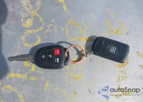 2018 Toyota Corolla Le from USA, damaged, VIN 2T1BURHE2JC034126